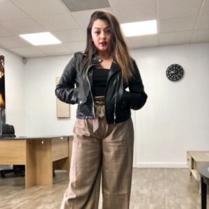 Meet your Posher, Cynthia